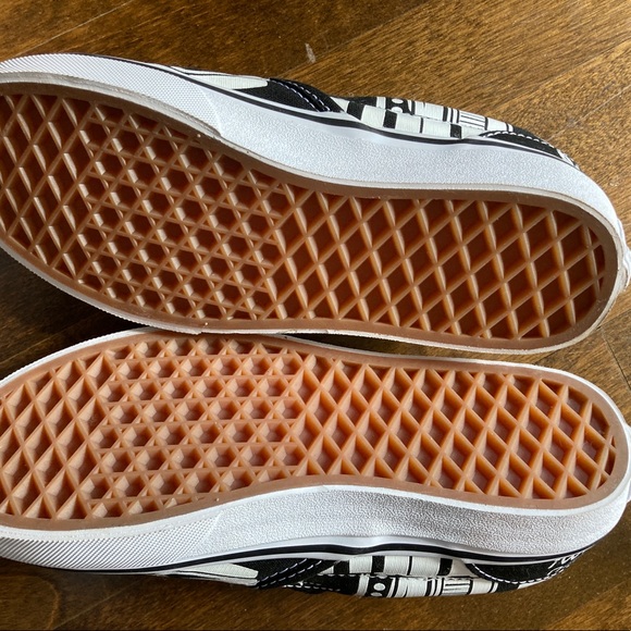 Vans Star Wars Kids shoes (NEW) US2.0 or EU32.5 - Picture 4 of 10